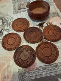 Sottobicchieri Vintage in Legno Intagliato a Mano