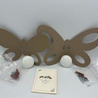 Appendiabiti a farfalla