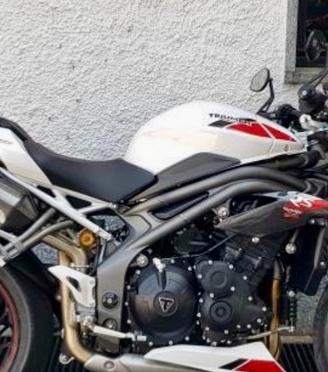 Triumph Speed Triple 1050 RS - 2000 Km - Perfetta