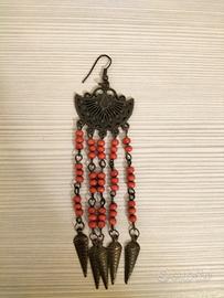 Orecchino singolo rosso pendente