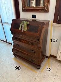 Scrittoio in legno