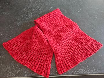 Sciarpa in lana fatta a mano - rossa