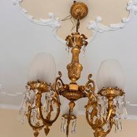 Lampadario a foglio d’oro