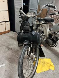 Bicicletta motirizzata d’epoca Vap da restauro.
