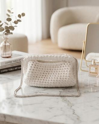 Borsetta clutch in crochet bianca nuova