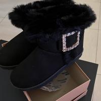 Scarpe modello tipo UGGS