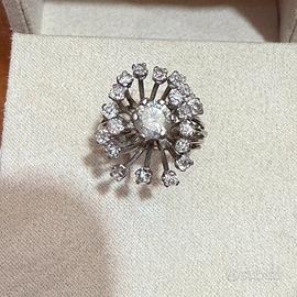 Anello Art Deco Fiore con Diamanti in platino
