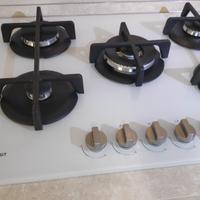 Piano cottura vetro Indesit - FAI LA TUA PROPOSTA