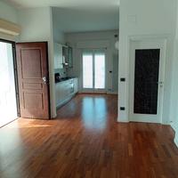 Quadrilocale con terrazza 25mq a 200m dal mare