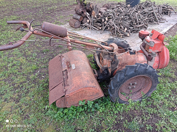 Trattore motozappa non funzionante d epoca