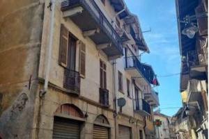 Immobile in asta di 188 m² con 4 locali e box auto