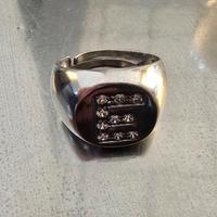 Anello in argento con pietre