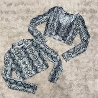 Set 2 Top Crop Pitonati Grigio/Nero Taglia S Nuovi