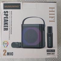 Karaoke con due microfoni