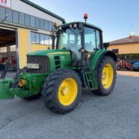 Trattore gommato John Deere 6430