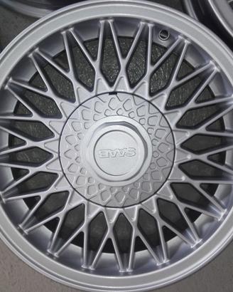 Saab Cross Spoke e Aero cerchi 15".