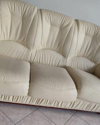 SET SALOTTO DIVANO E N2 POLTRON BIANCHE SIMILPELLE