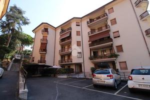2 LOCALI A CHIAVARI
