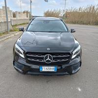 Mercedes Gla night edition
