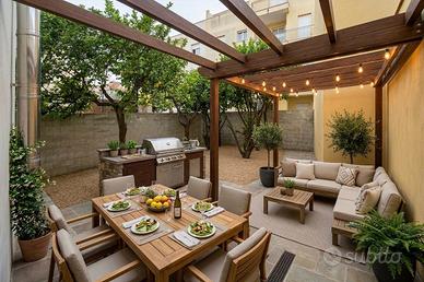 AMPIO QUADRIVANO CON CORTILE E GARAGE