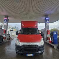 Iveco con sponda idraulica