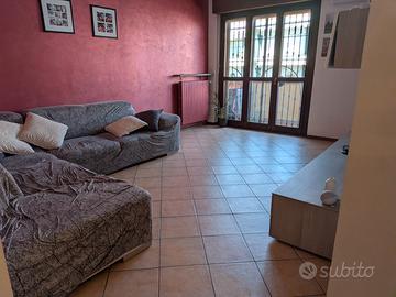 Ampio alloggio in stabile moderno con ascensore