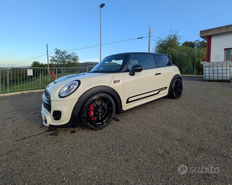MINI Cooper john Cooper Works (JCW) F56 2.0 300 cv