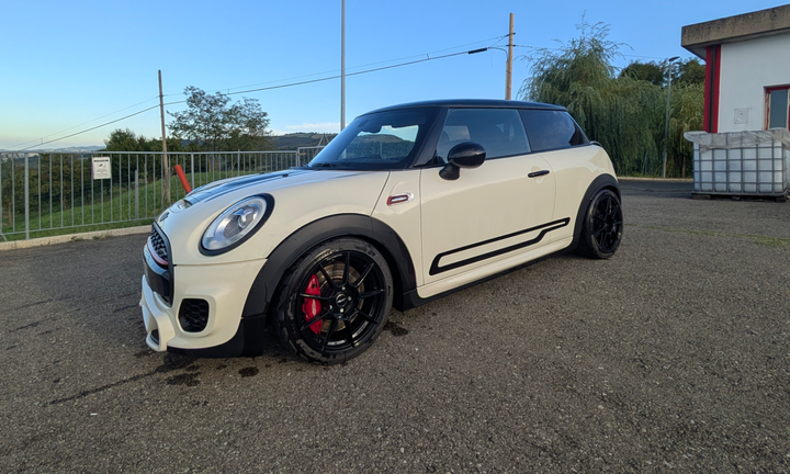 MINI Cooper john Cooper Works (JCW) F56 2.0 300 cv