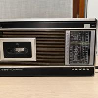 Radio registratore vintage portatile Grundig