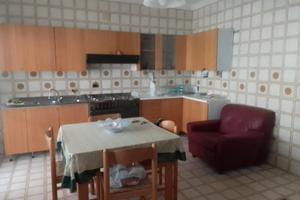 Q.re Paolo VI-Via De Gasperi Ampio 3 Vani-Cantina