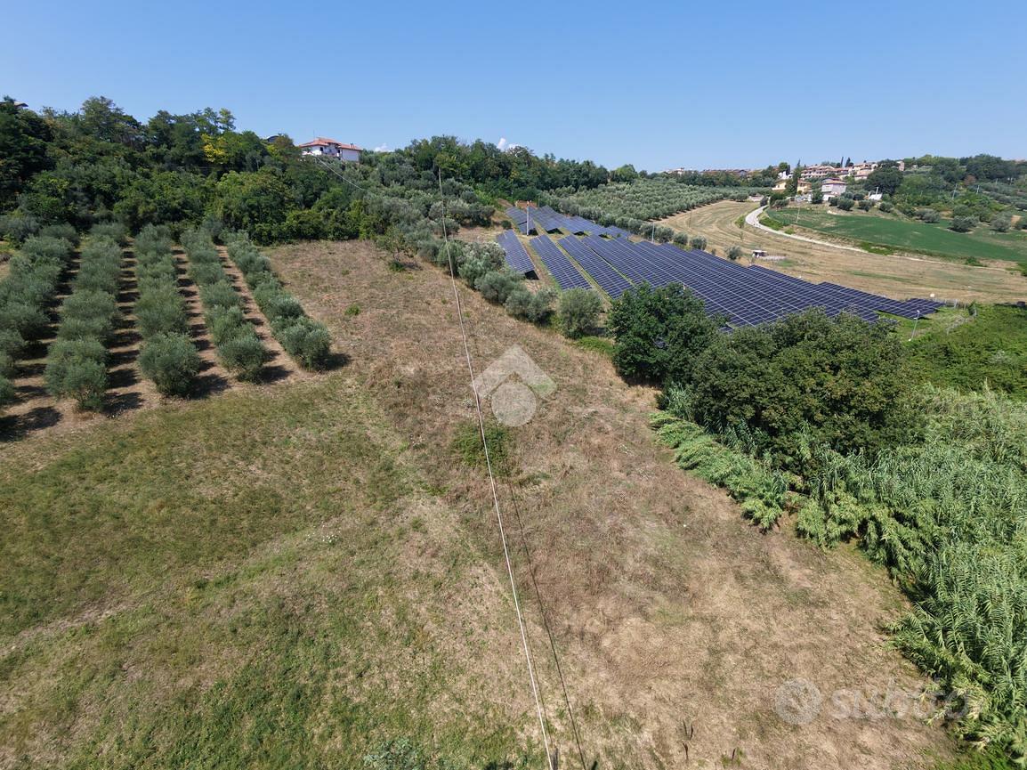 TERRENO A MOSCIANO SANT'ANGELO - Vista 3