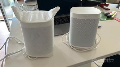 1 Sonos One (Gen 2)  + 1 SL Wireless Speaker White