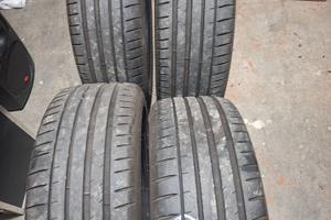 Gomme pneumatici Michelin 235/45 zr19