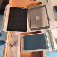 iPad 6 per ricambi con pezzi nuovi