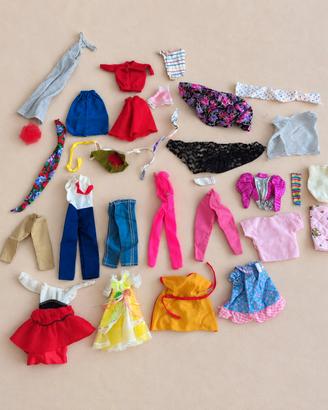 Lotto 30 Vestiti Barbie Vintage Anni '80
