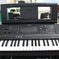 TASTIERA YAMAHA PSR SX 700 + 12 MESI GARANZIA