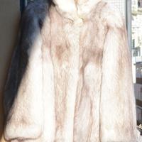 Pelliccia di volpe artica di sartoria