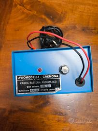 Caricabatteria per aeromodellismo.