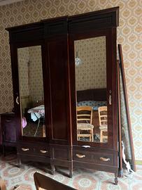 Intera camera da letto antiquariato