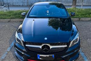 Mercedes cla 200 premium amg
