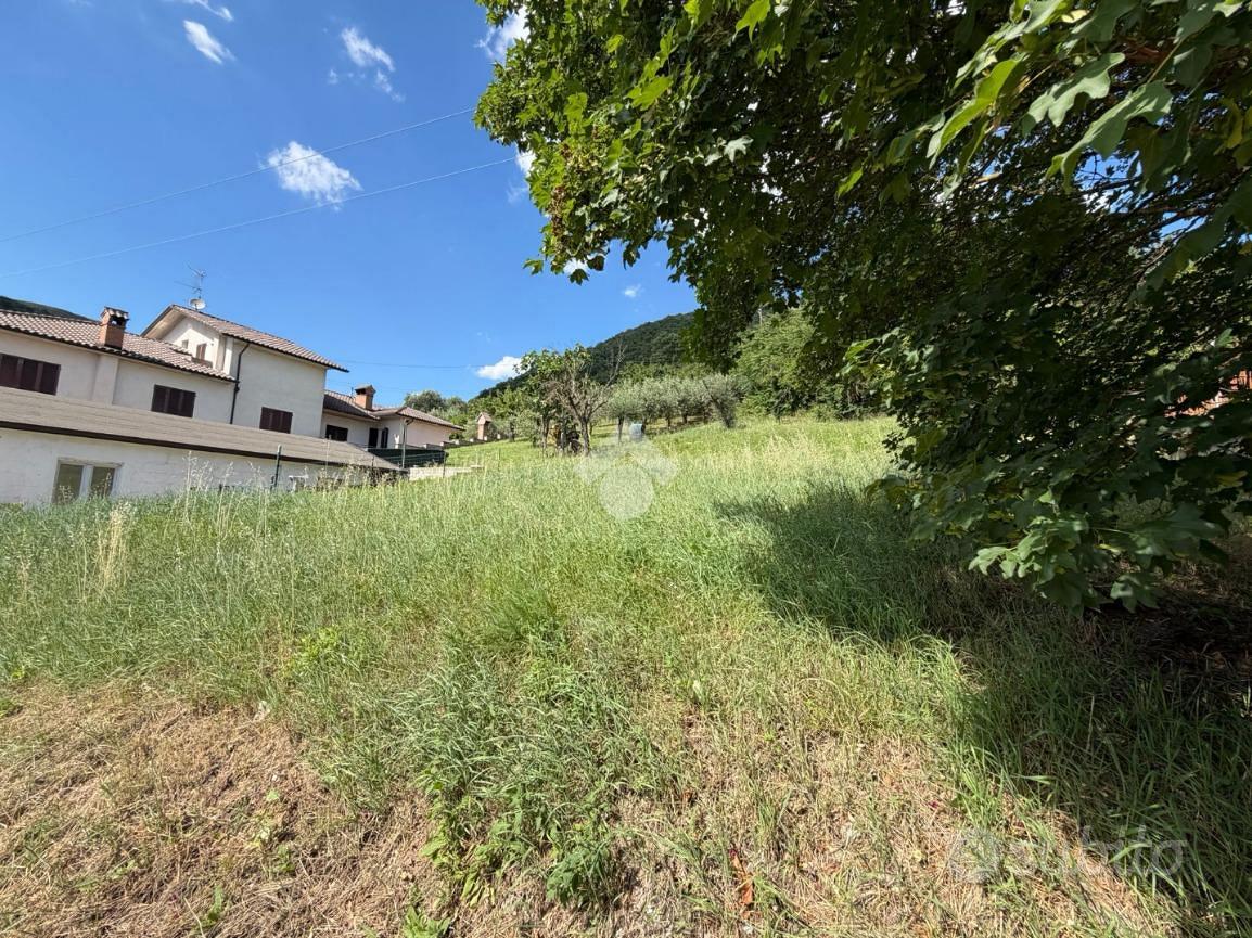 TER. RESIDENZIALE A GUBBIO - Vista 4