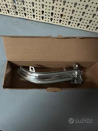 indicatore direzione specchietto dx bmw 2017-2021