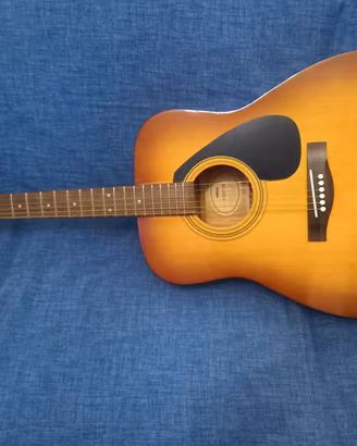 Chitarra Acustica Yamaha F-310 TBS + Custodia GRS