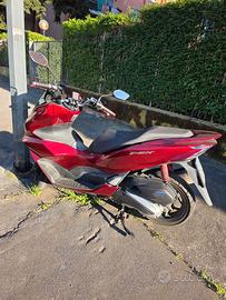 Honda pcx 125 anno 2023