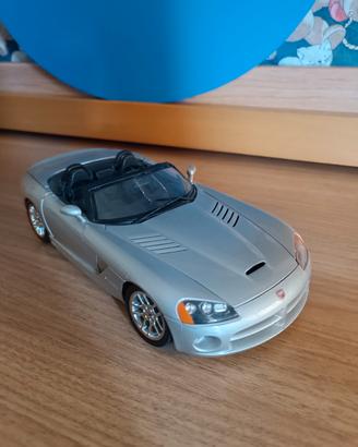 Modellino Viper SRT-10 scala 1:18