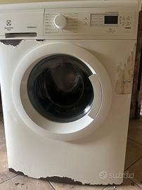Lavatrice electrolux rex 7kg rotta