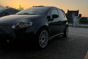 Grande punto evo sport