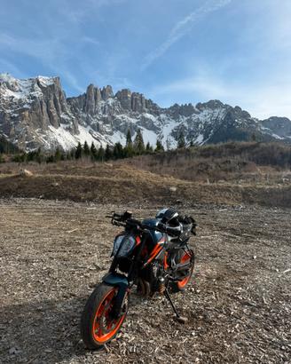 Ktm 890 duke R
