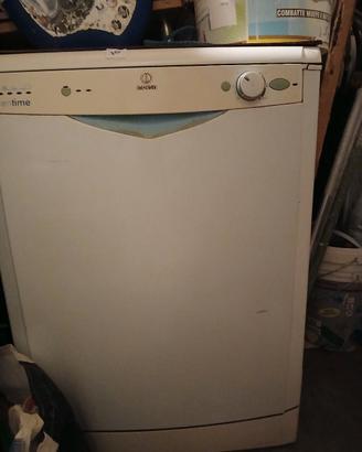  Lavastoviglie indesit e forno a Incasso 