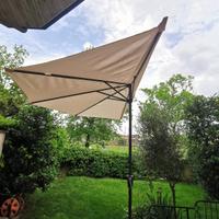 Ombrellone a parete mezzaluna